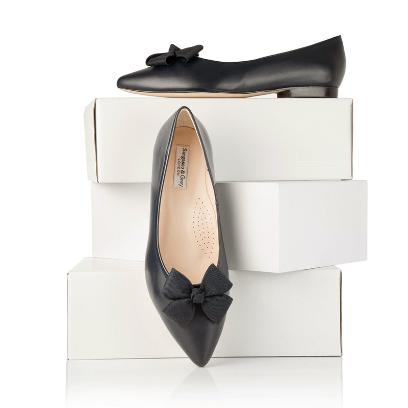 Laura Extra-Wide Fit Ballet Flats With Bow - Black Leather