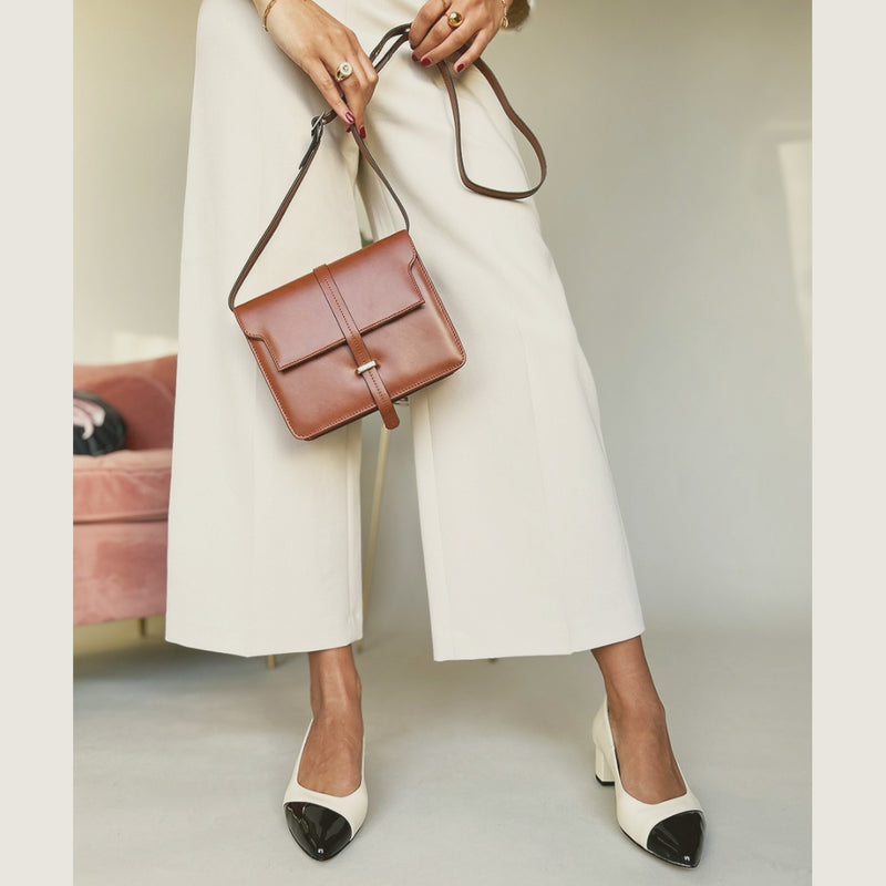 Elegant leather and suede bags and handbags