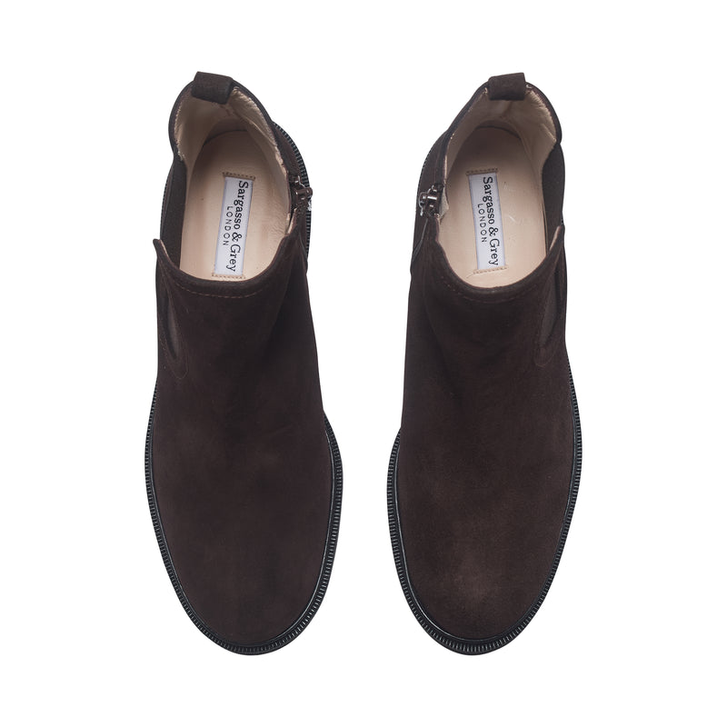 Koto - Extra-Wide Fit Chelsea Boots - Brown Nubuck Suede