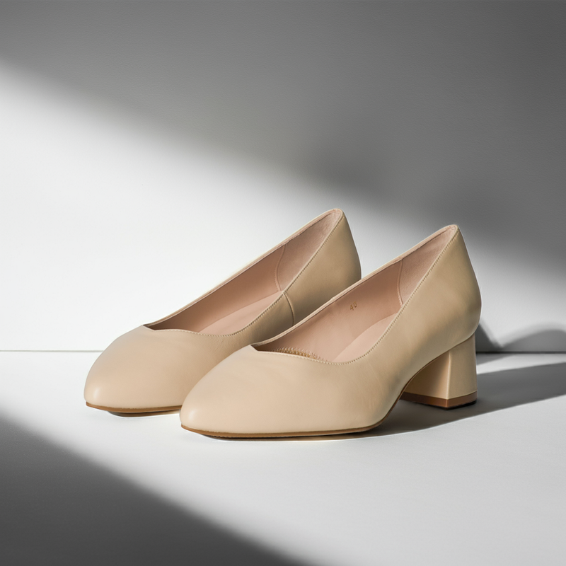 Tori Extra-Wide Fit Courts - Almond Leather