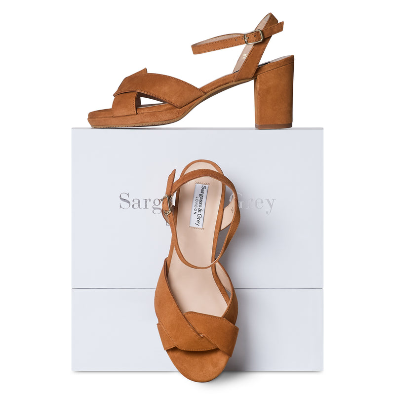 Belle - Extra-Wide Fit Sandal - Tan Suede