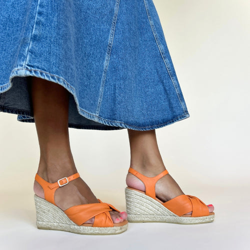 Bertie - Wide Fit Wedge Sandal - Burnt Orange