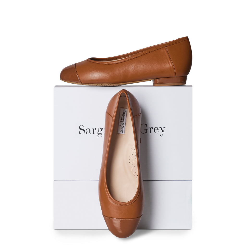Capella Extra Wide Fit Flats Leather