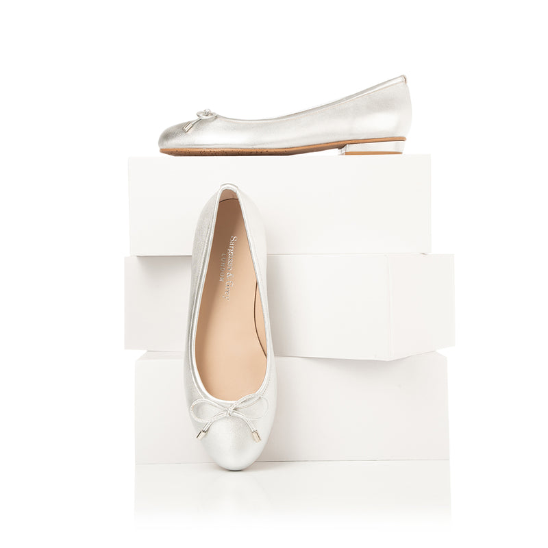 PAST SEASON- Carla Wide Fit Ballet Flats - Silver Leather - (SAMPLE SALE)