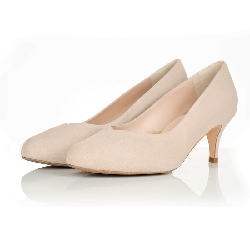 Catherine Wide Fit Court Shoe - Sand Suede