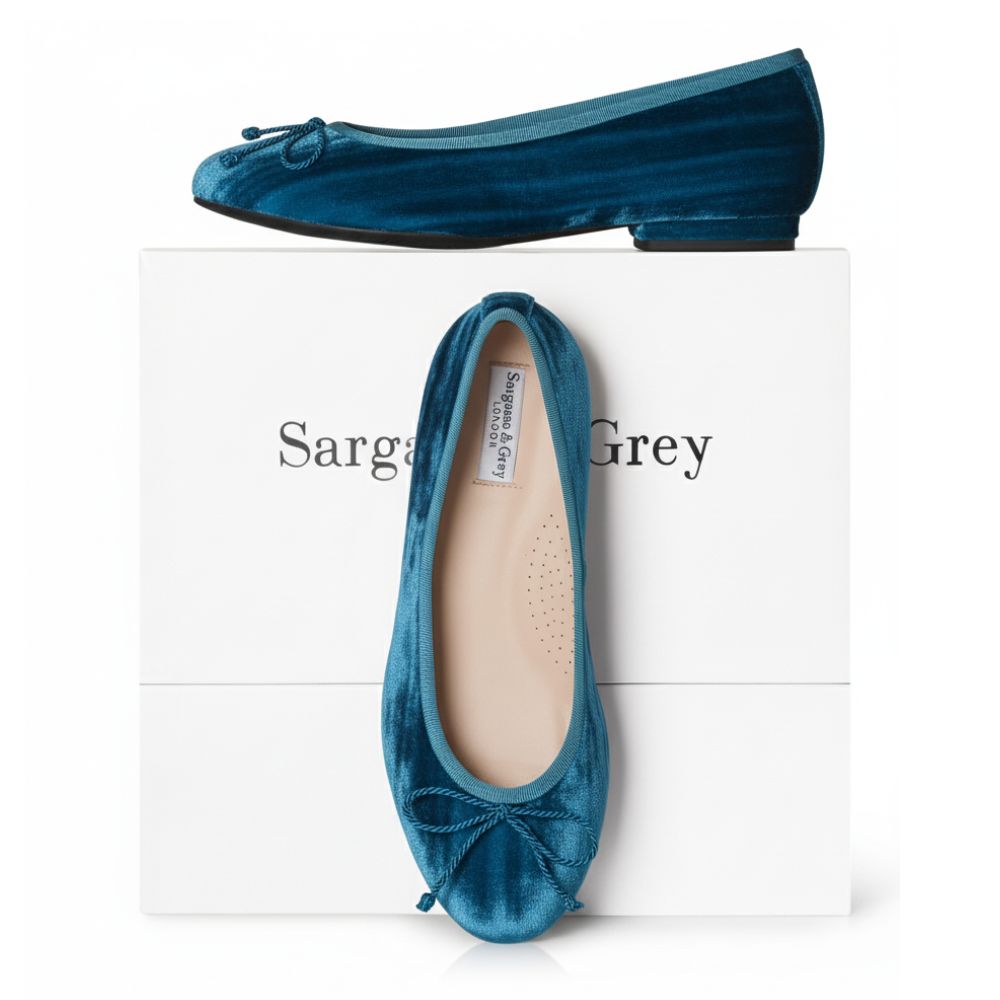 Clara Extra-Wide Fit Flats - Blue Velvet