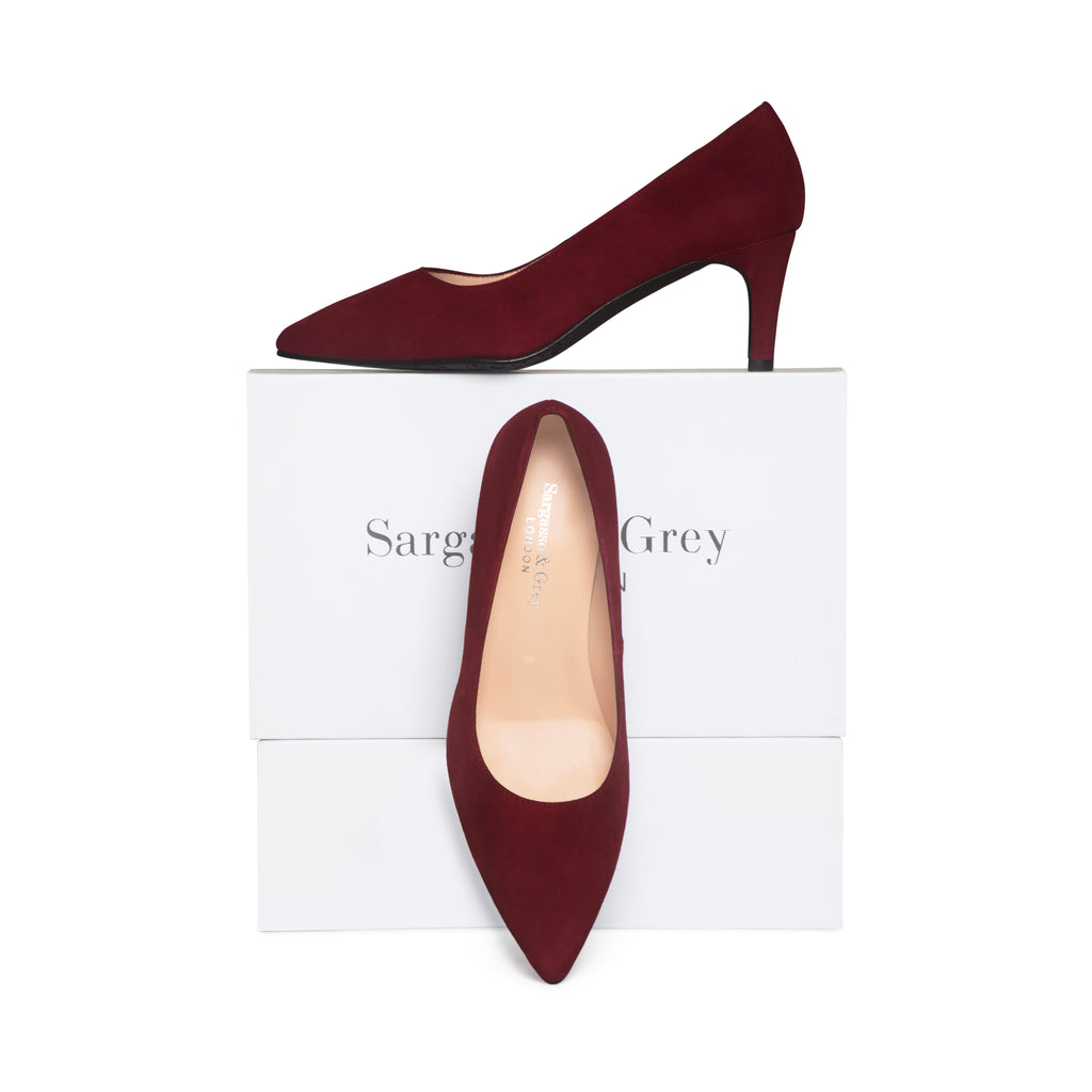 Eve Wide Fit Court Shoe – Claret Suede