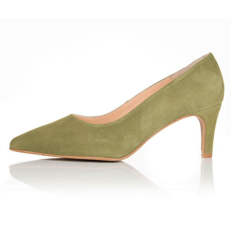 Eve Wide Fit Court Shoe –  Olive Suede
