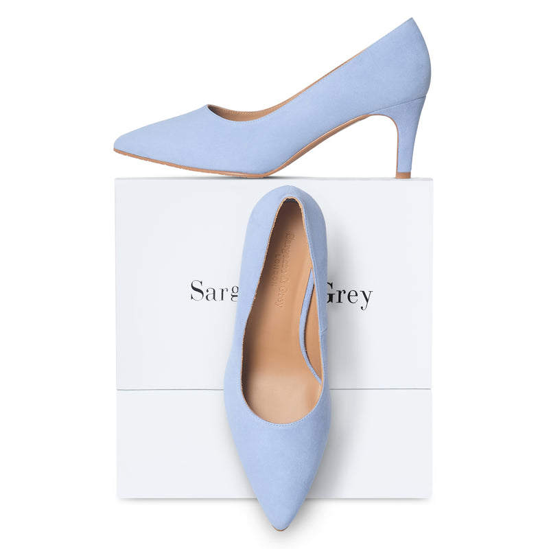 Eve Wide Fit Court Shoe – Light Blue Suede