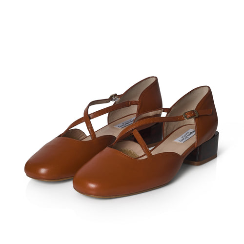 Fliss Wide Fit Square Toe Court - Brown Leather