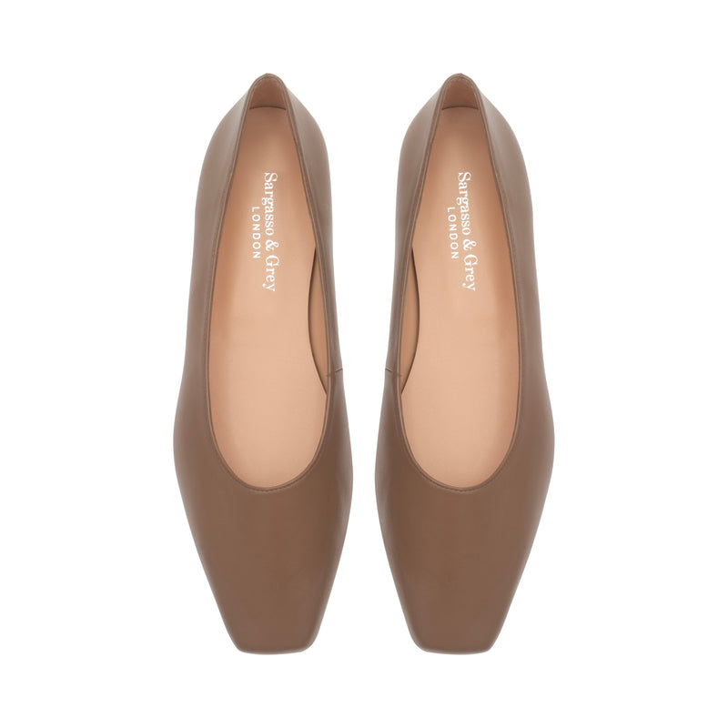 Hepburn Wide Fit Ballet Flats - Latte Leather