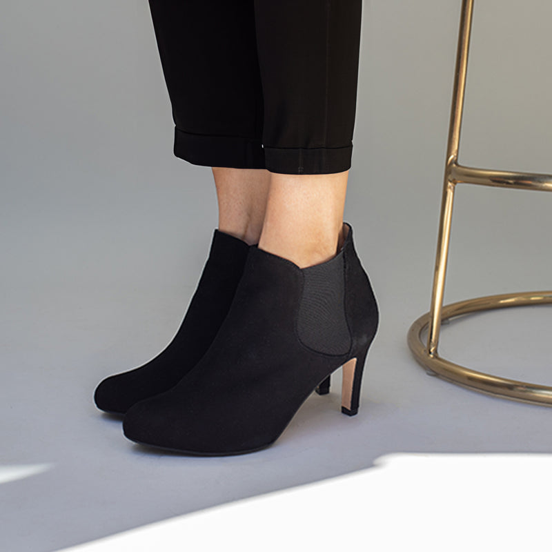Lily Extra-Wide Fit Boots - Black Suede