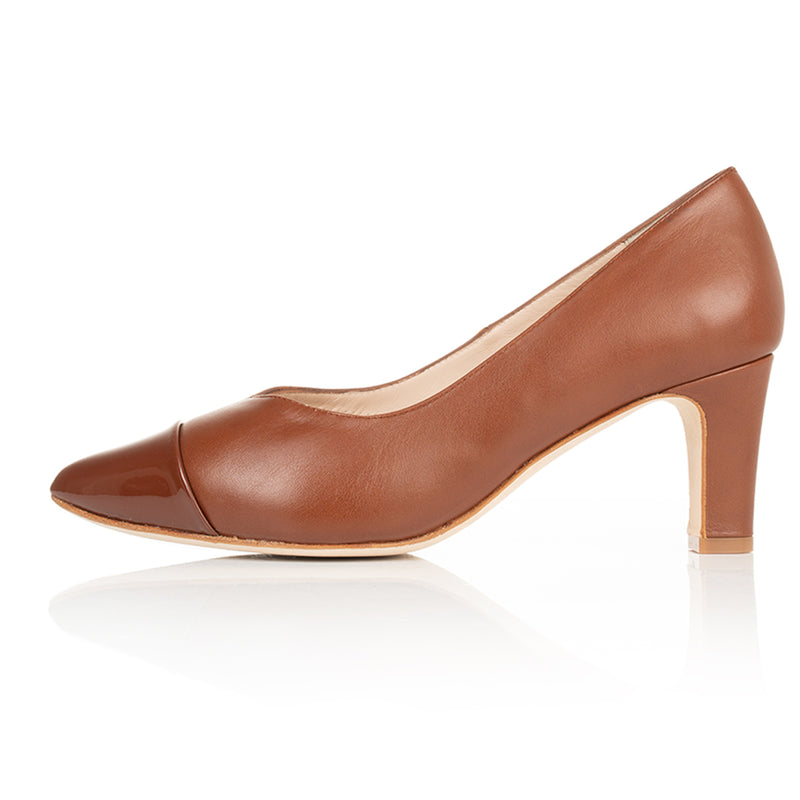 Lisa Extra-Wide Fit Court Shoe – Cognac Leather