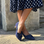 Lori Extra-Wide Fit Court Shoe – Navy Suede