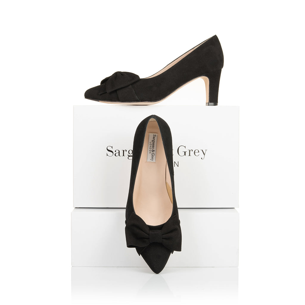 Lori Extra Wide Fit Court Shoe – Suede