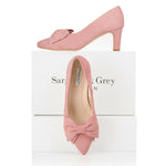 Lori Extra-Wide Fit Court Shoe – Peony Pink Suede