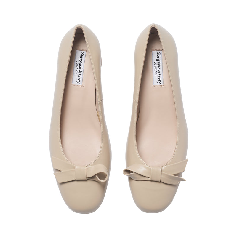 Tamsin Extra-Wide Fit Courts - Almond Leather