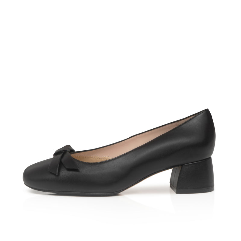 Tamsin Extra-Wide Fit Courts - Black Leather