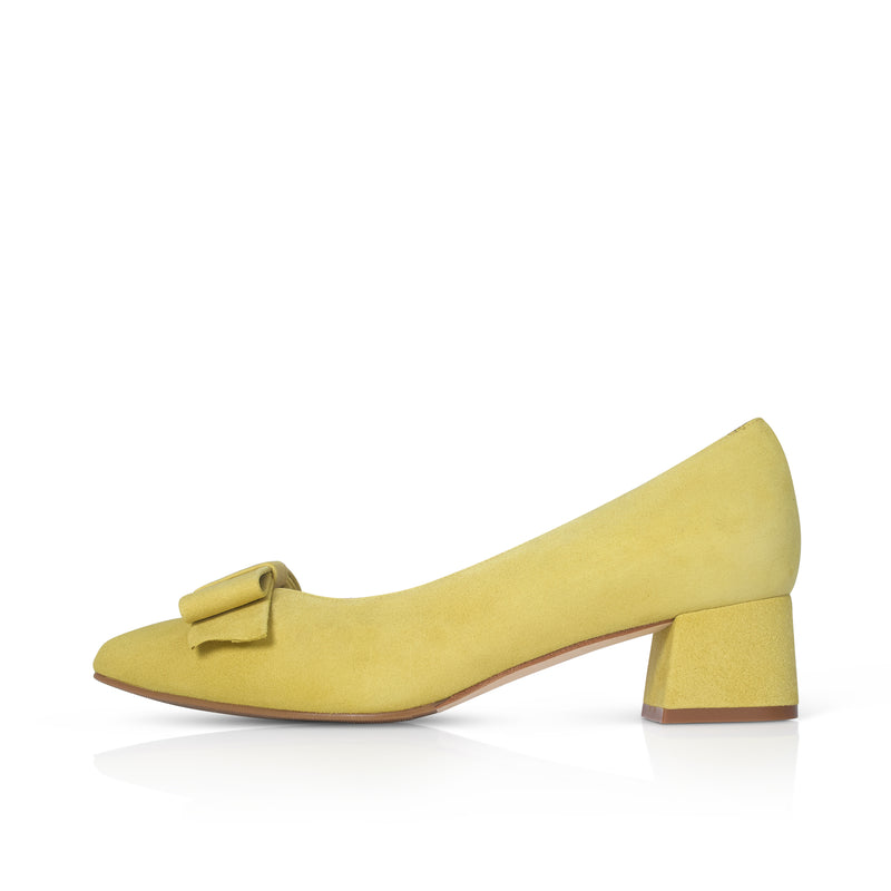 靴 YELLO MUTED HEELS Extra-wide Fit Yellow Suede Block Heel Courts – Sargasso and Grey