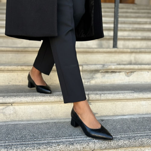 Tori Extra-Wide Fit Courts - Black Mock-Croc