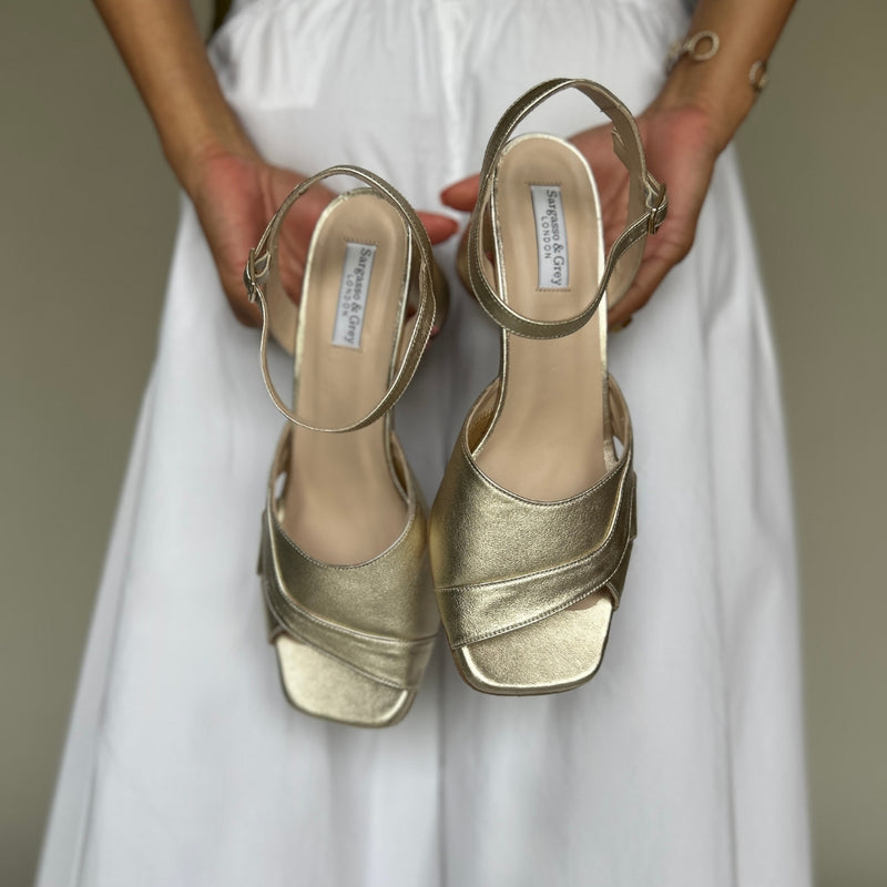 Erica - Wide Fit Sandal - Gold Leather