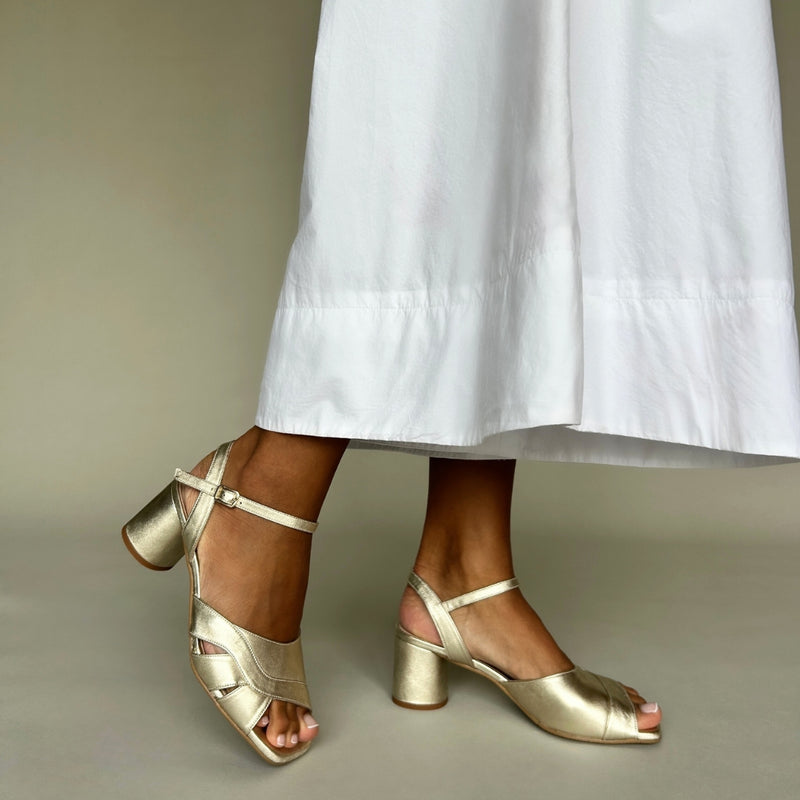 Erica - Wide Fit Sandal - Gold Leather