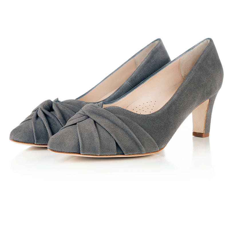 Lola Extra-Wide Fit Court Shoe – Grey Suede